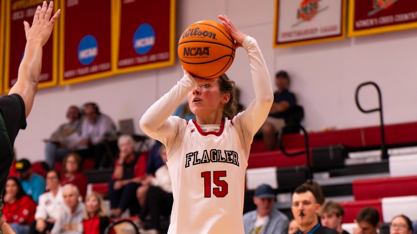 Natalie Herrin shooting a jumper