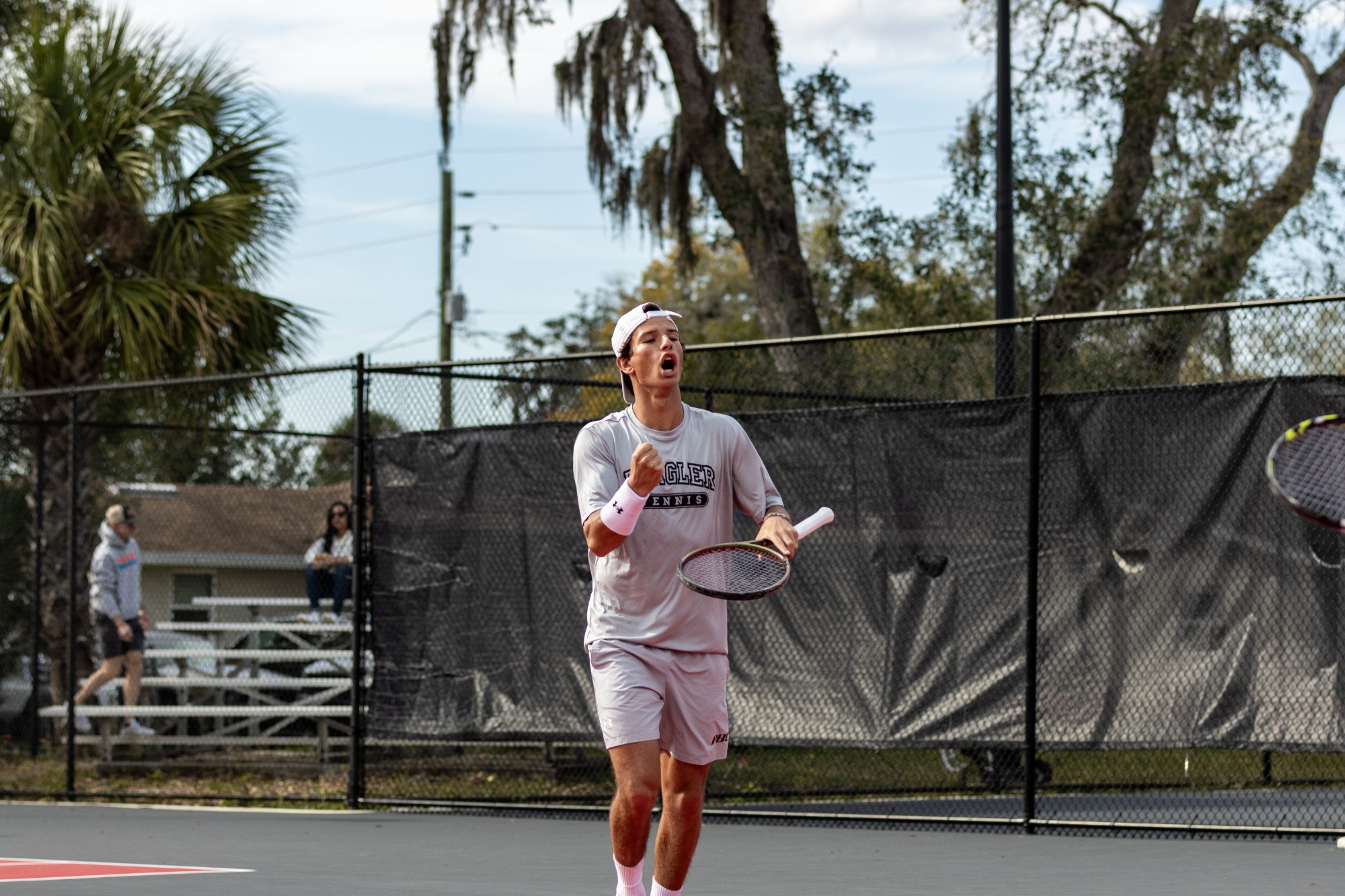 Ilian Borlee yelling in celebration