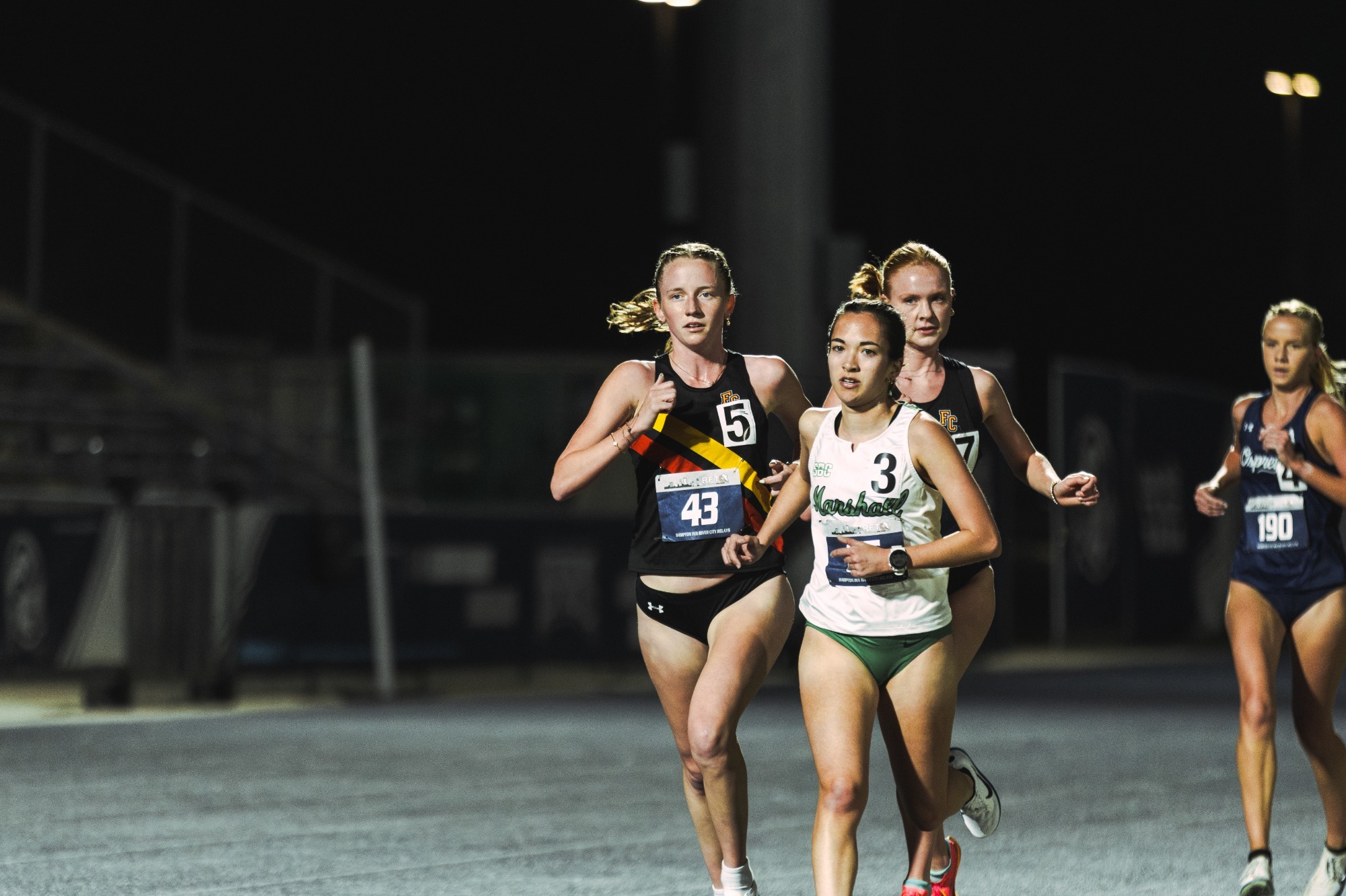 Hanna Warren running with a pack