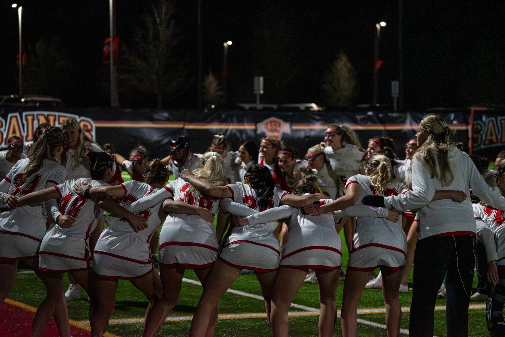 Women's lacrosse pregame circle