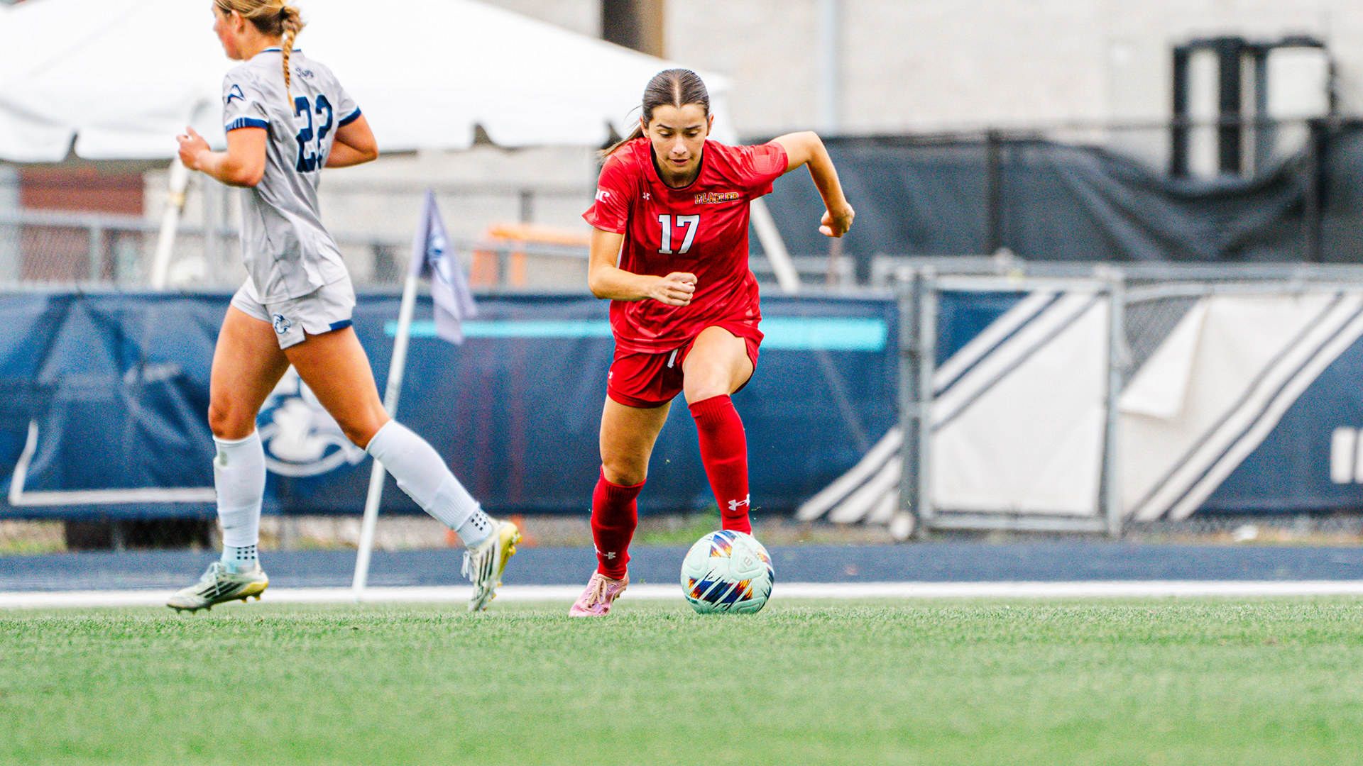 Avery Raimondo running for the ball in a spring scrimmage at North Florida