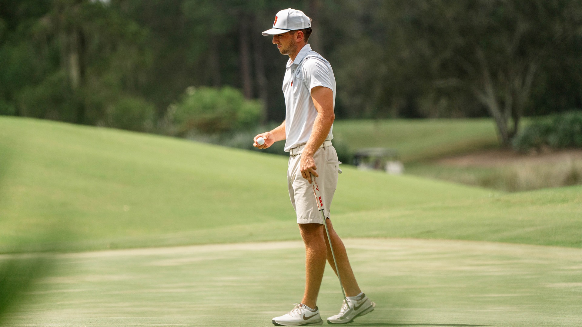 Rocco Randazzo putting at Jay Jennison Cup