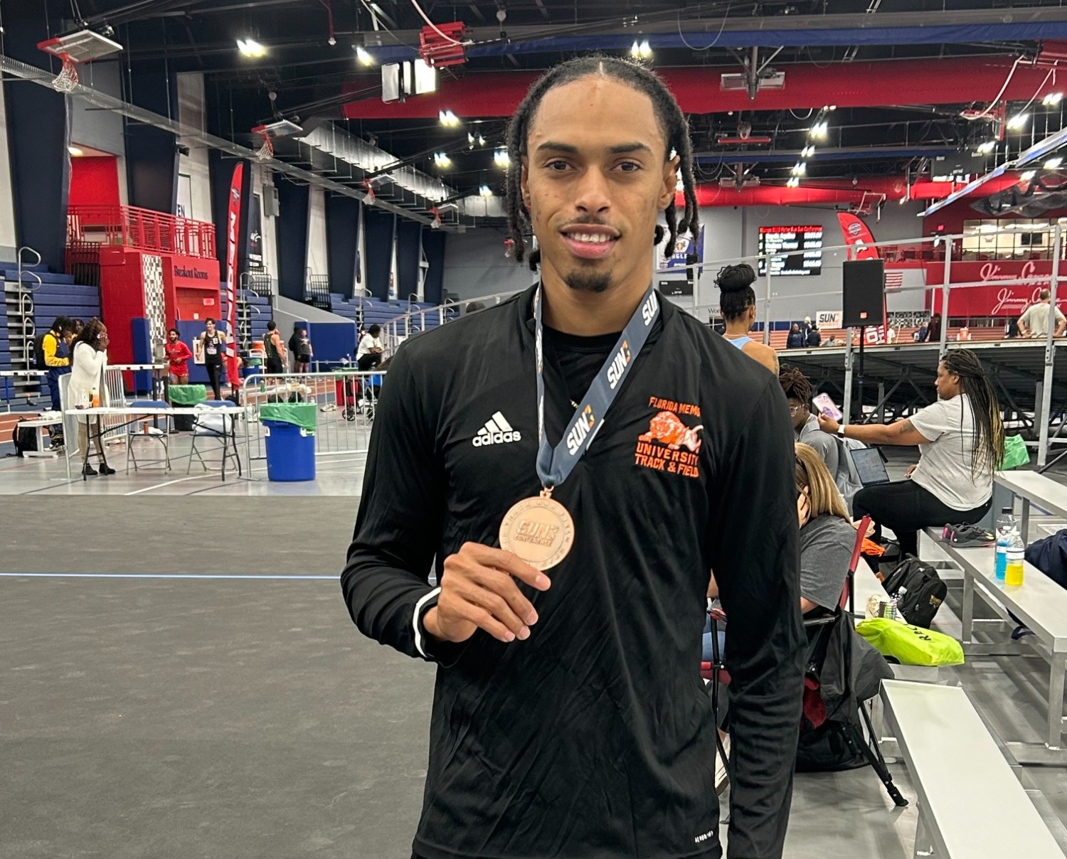 Omar Kelly earns third place finish in men's 400 meter run
