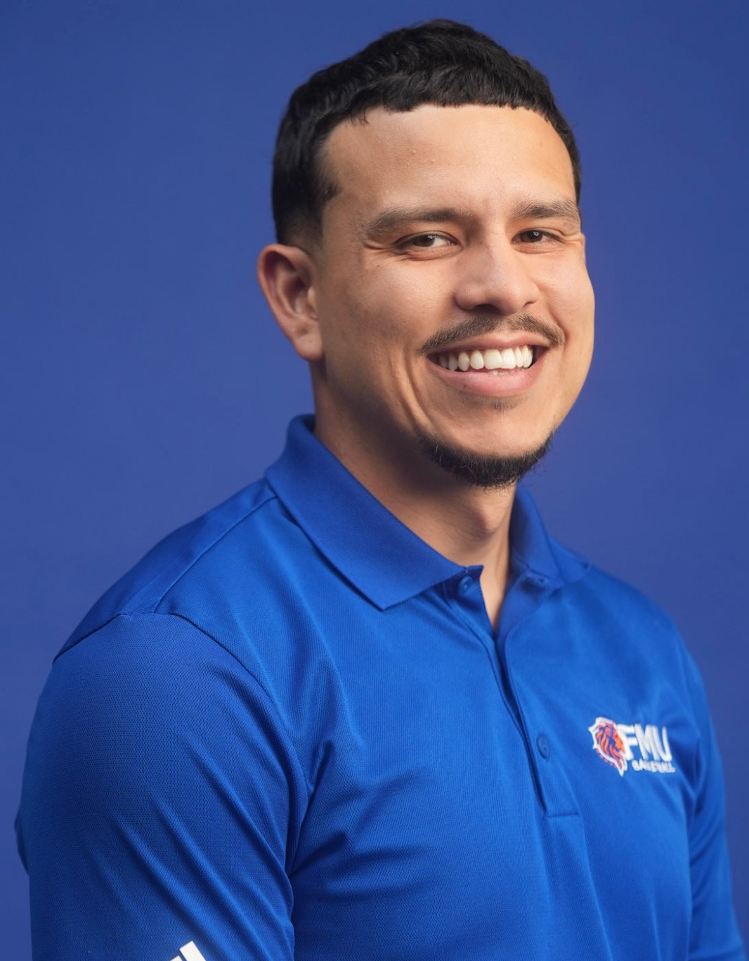 Josh Mendoza Headshot (2025)