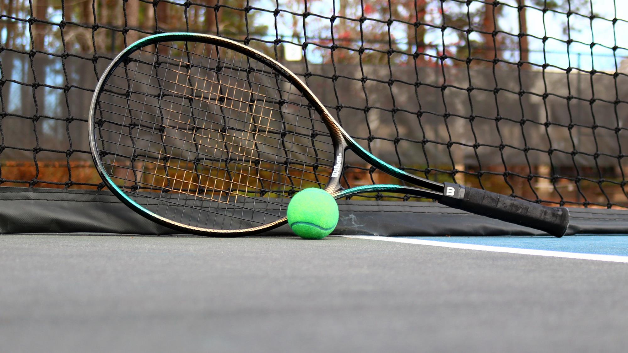 tennis_racket_ball_IMG_7234