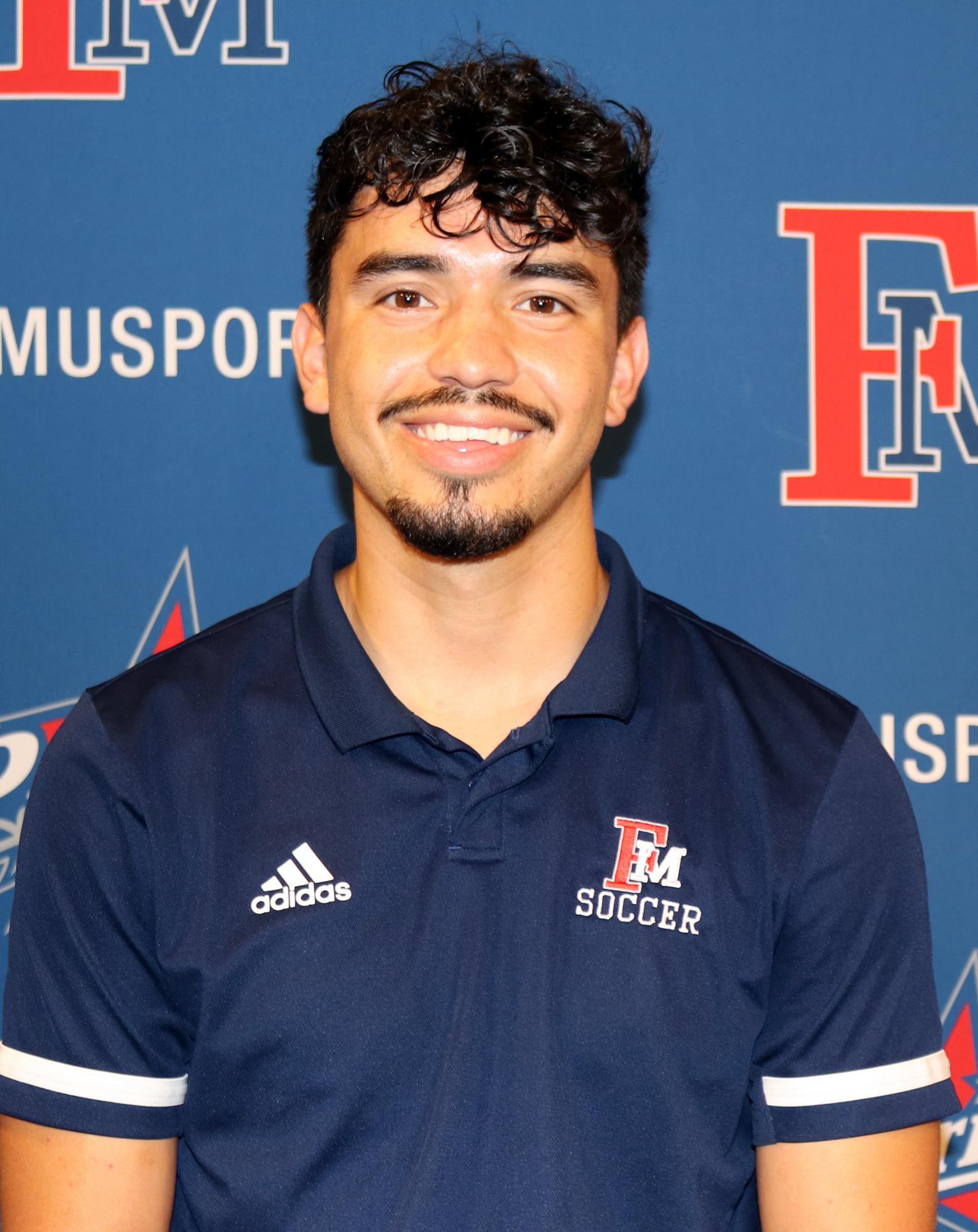 MSOC21 asst coach Yosimar Huerta