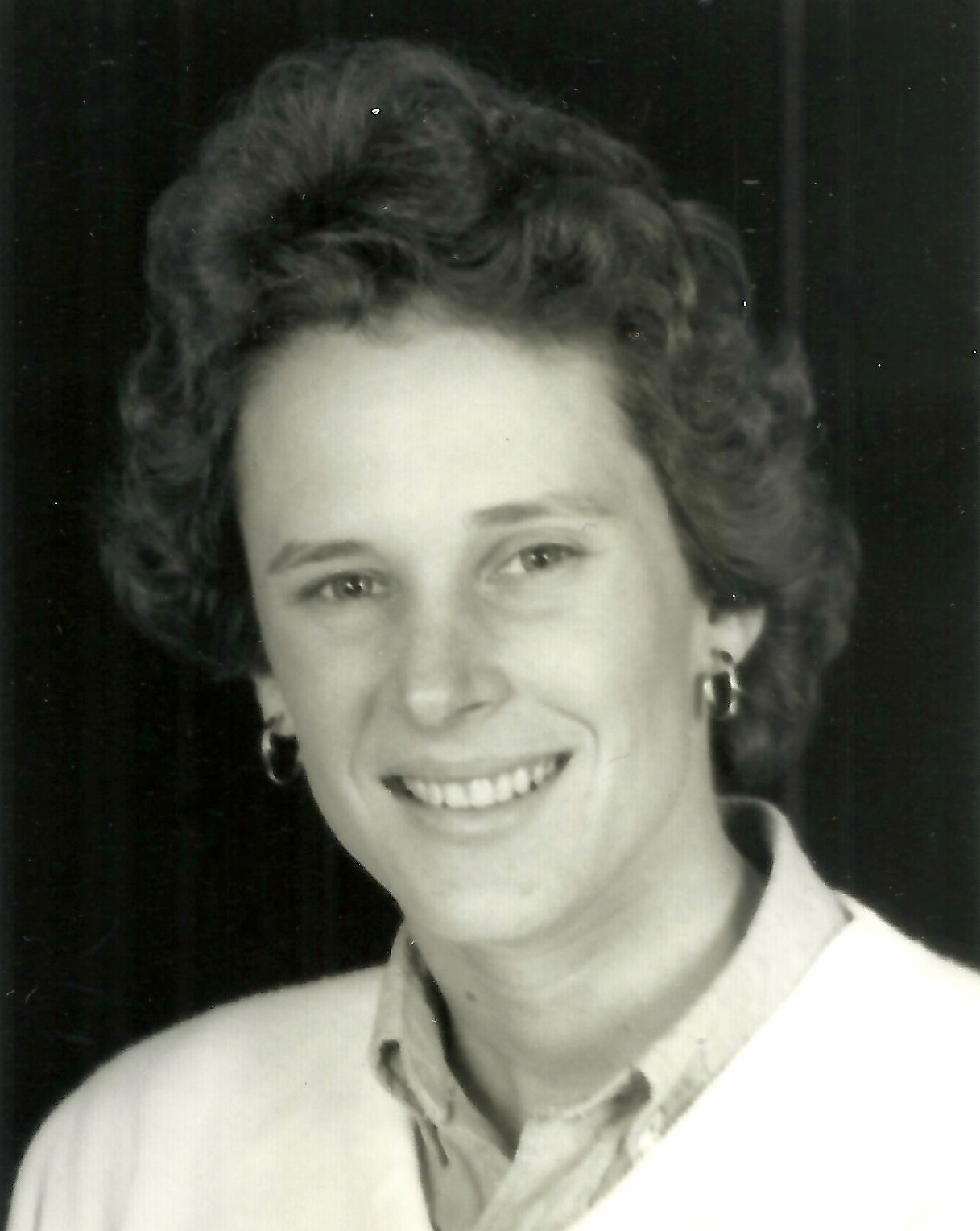 SB83 Ann Barton head shot