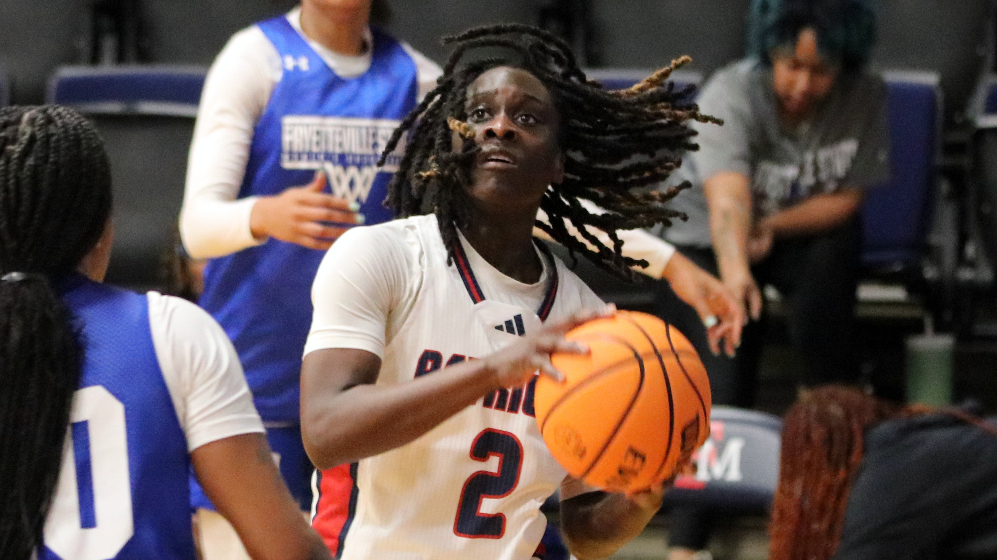 WBB26 Terriana Gray drives vs FSU