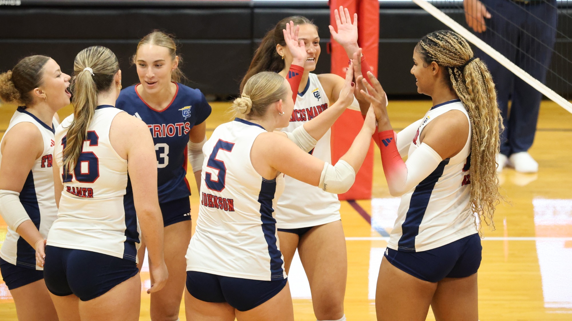 vb26team_celebration vs ferrum 3083