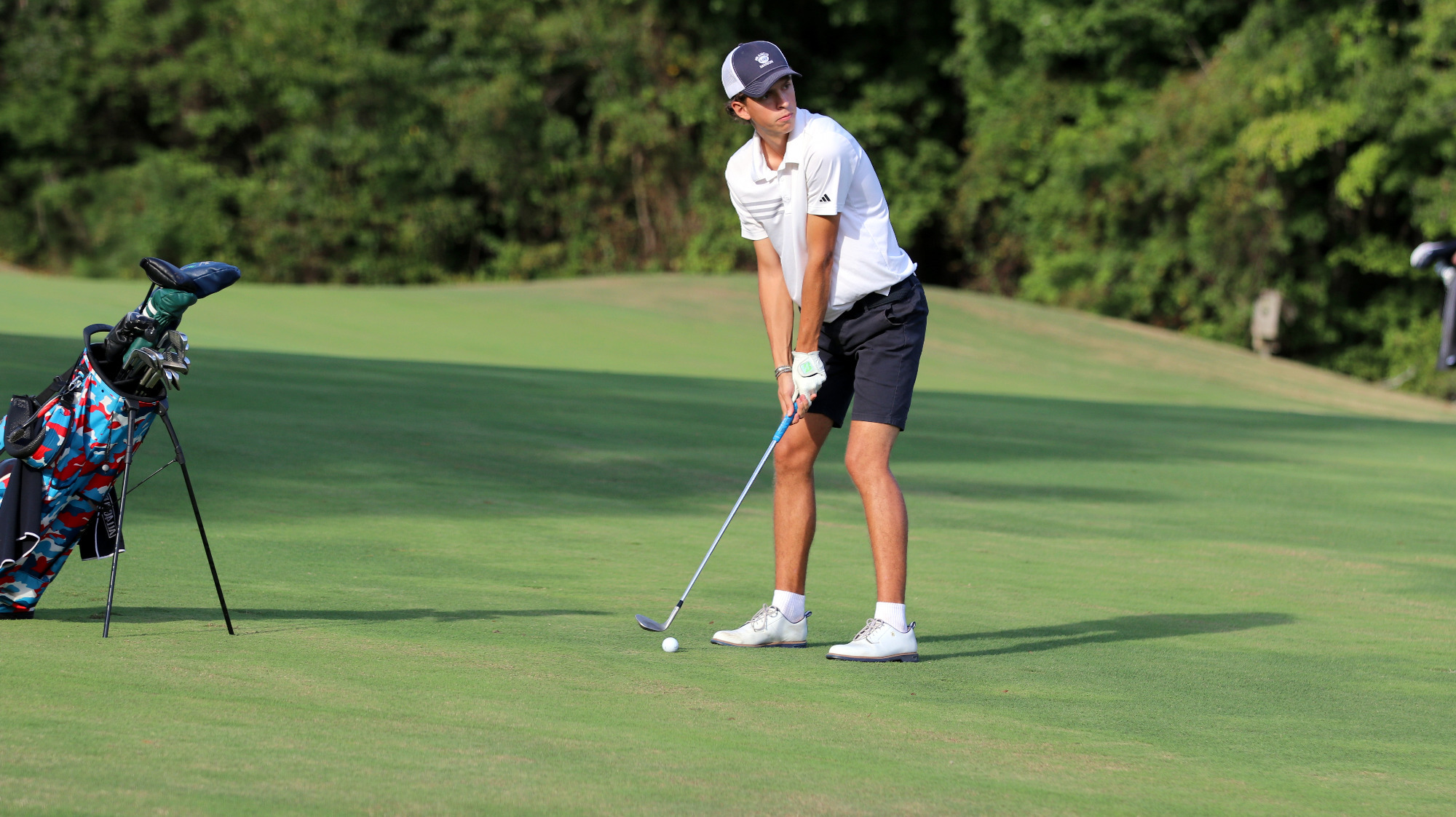 GOLF26 Leander Neuhaus teeing off