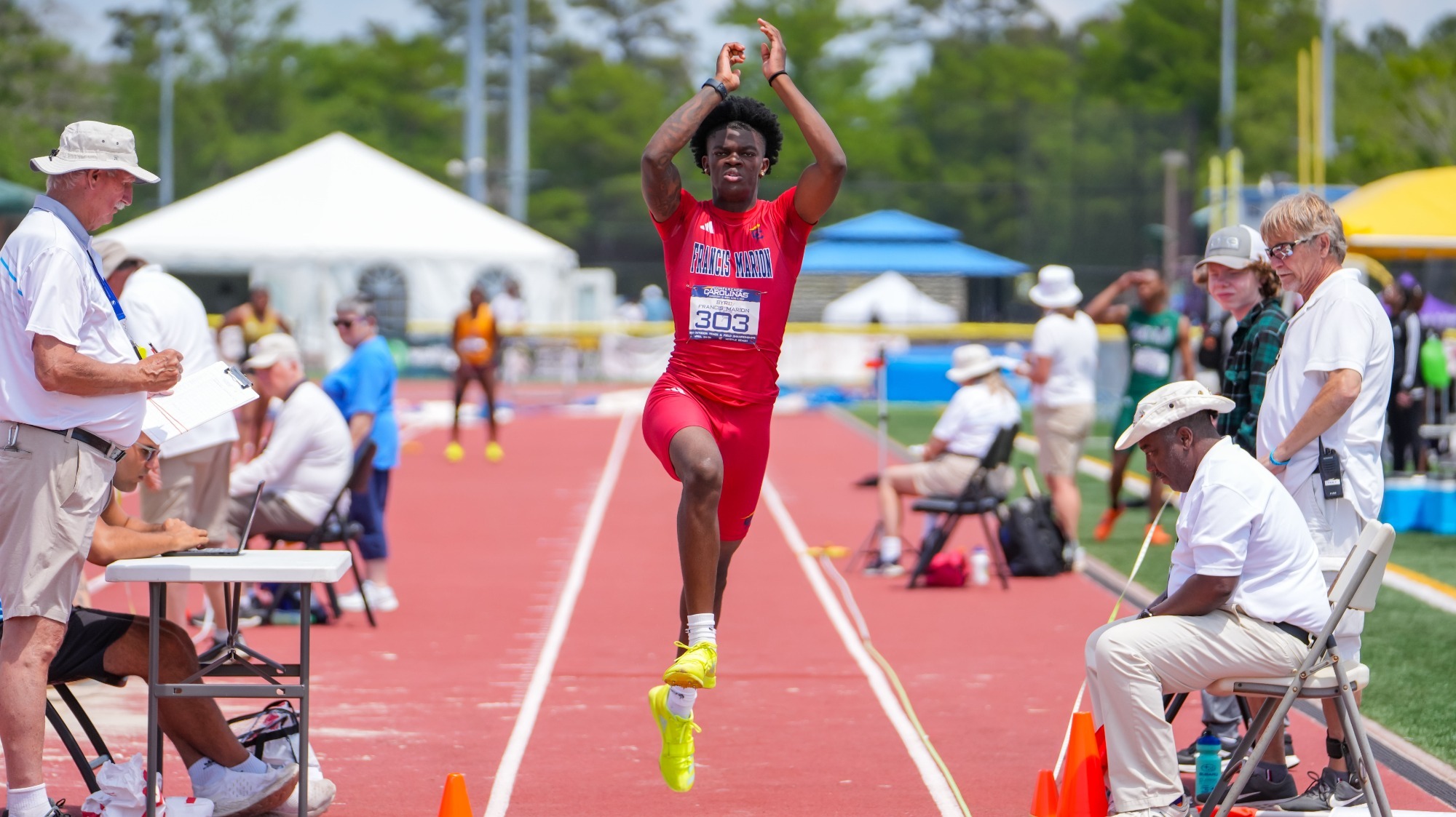 TF26Byrd_TripleJump 08568