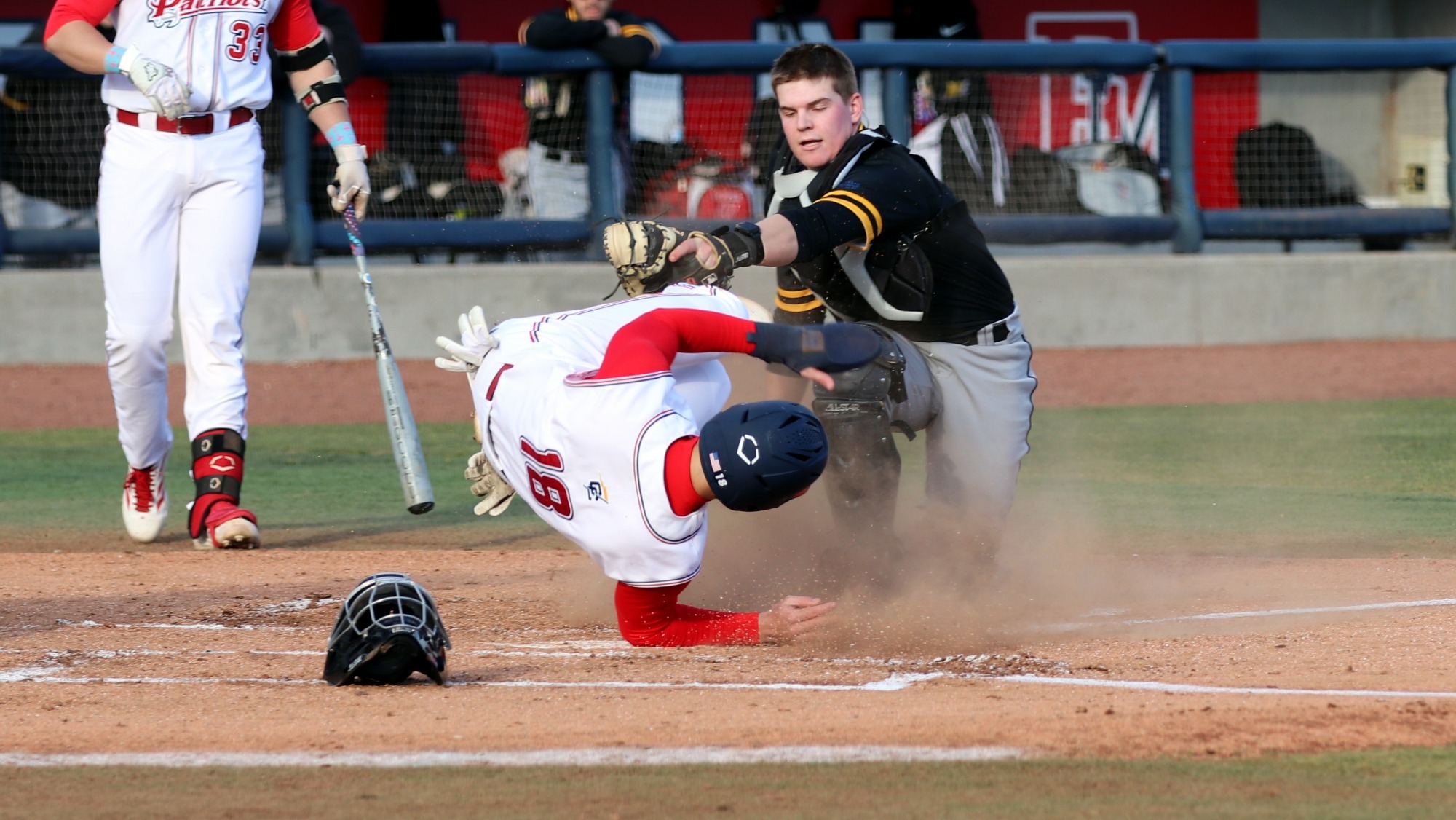 BB26 Ethan McAnally steals home vs WLU