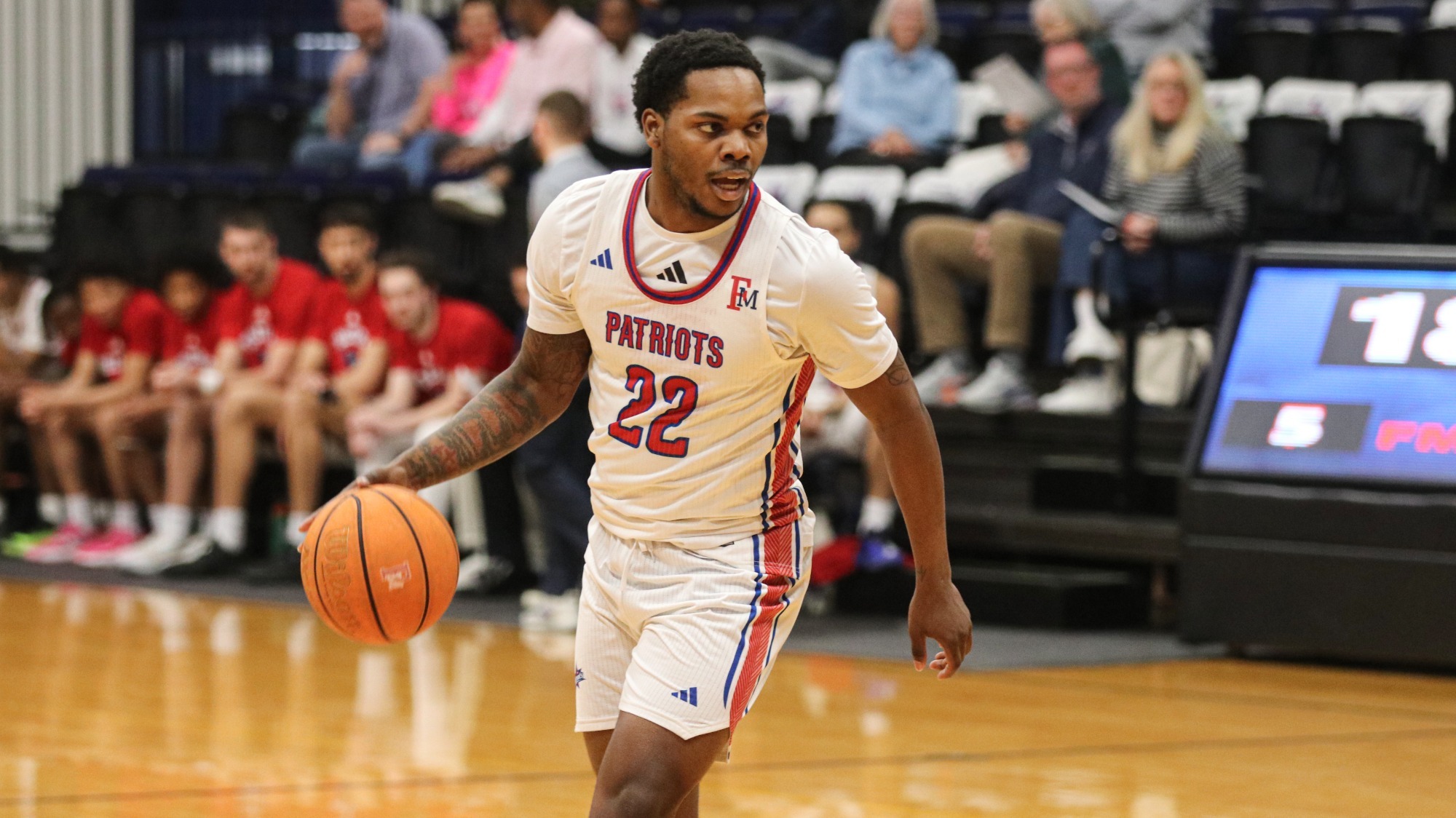 MBB26Cole Dribbling vs SWU IMG_0866