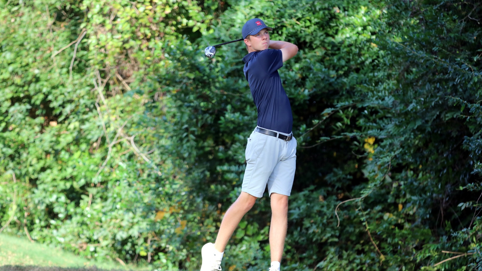 GOLF26 Josh Dugard in blue practice round