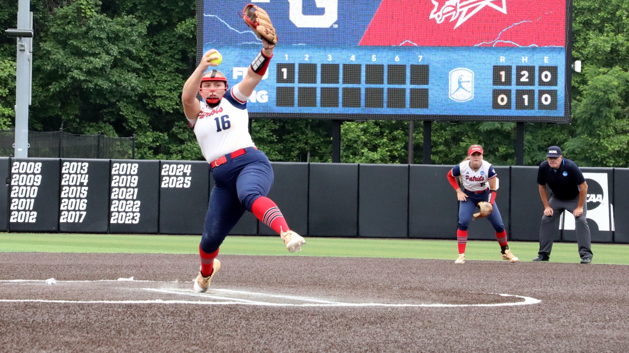 SB26 Jenna Walling pitches to UNG in NCAA Super Regional