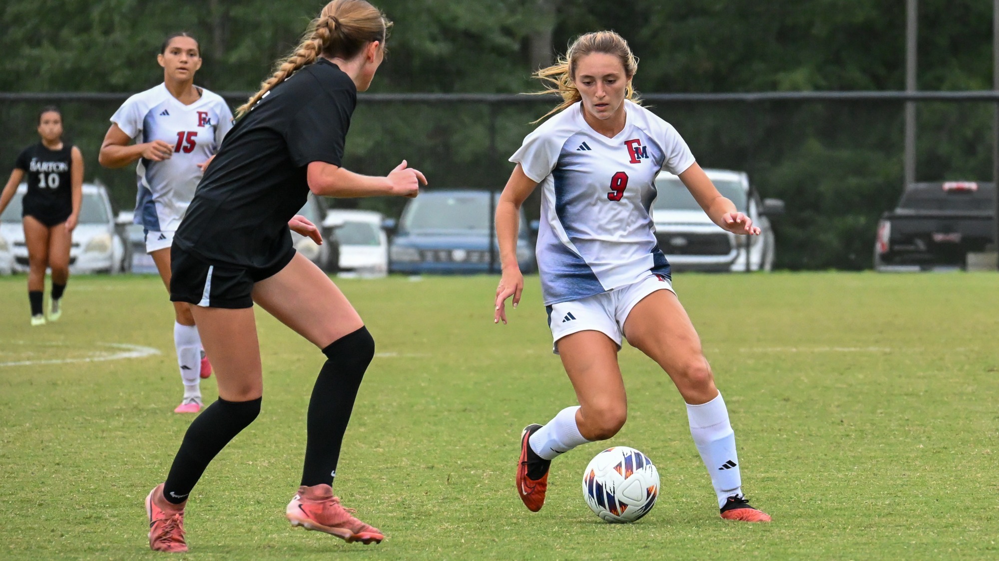 wsoc26bradfield vs barton 9547