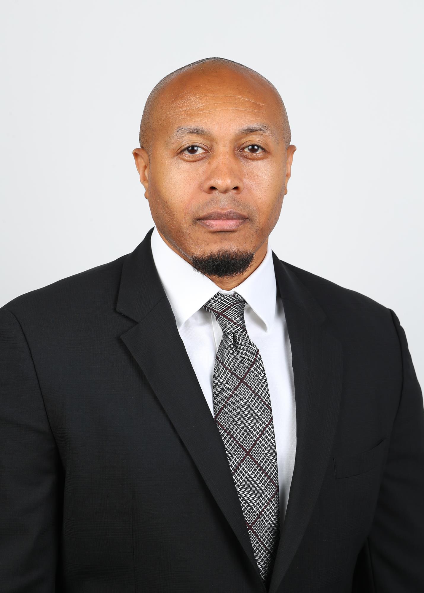 Anthony Evans head shot 19