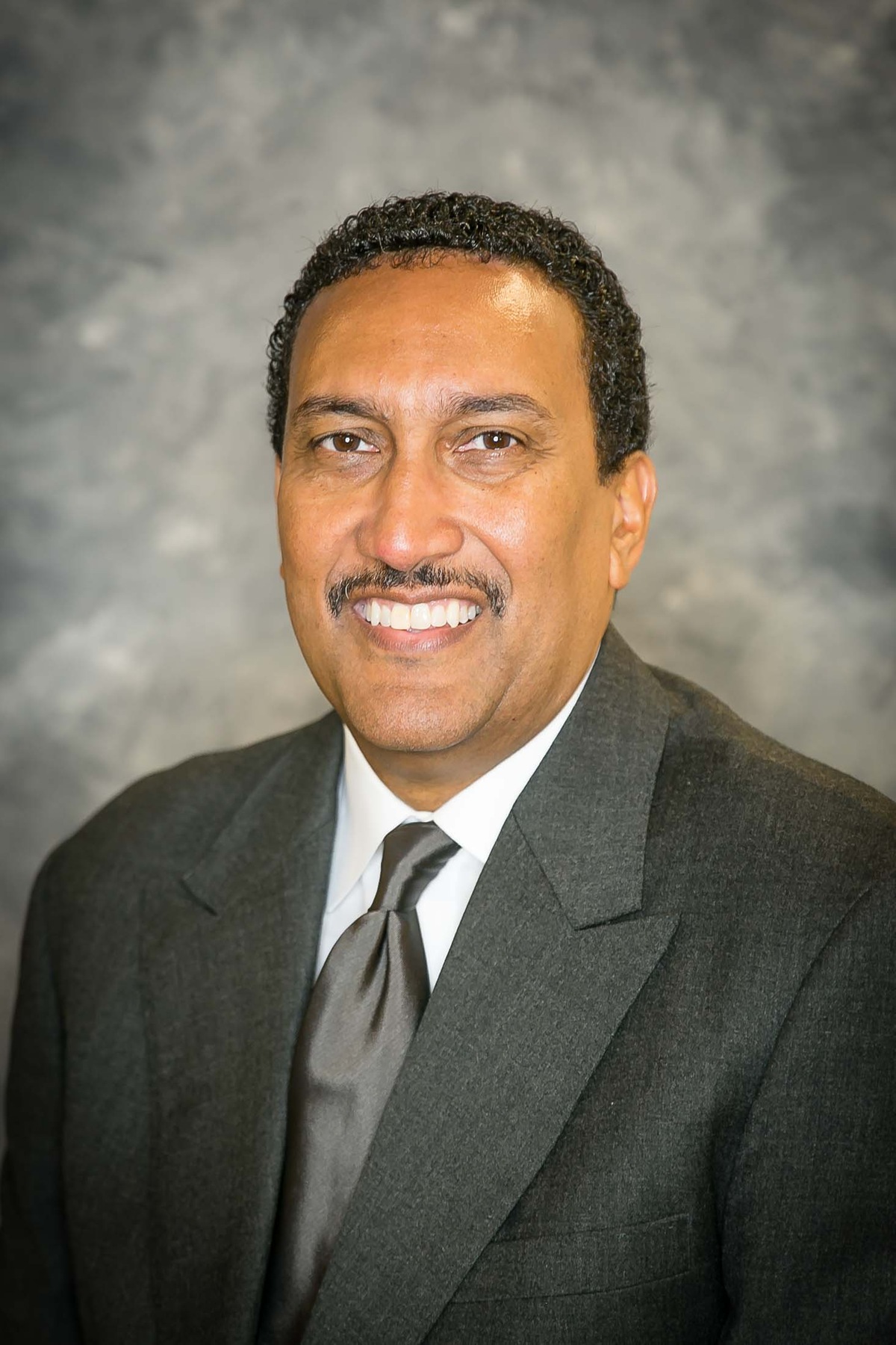 Dennis Felton head shot