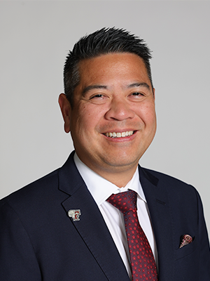 Mike Magpayo Headshot