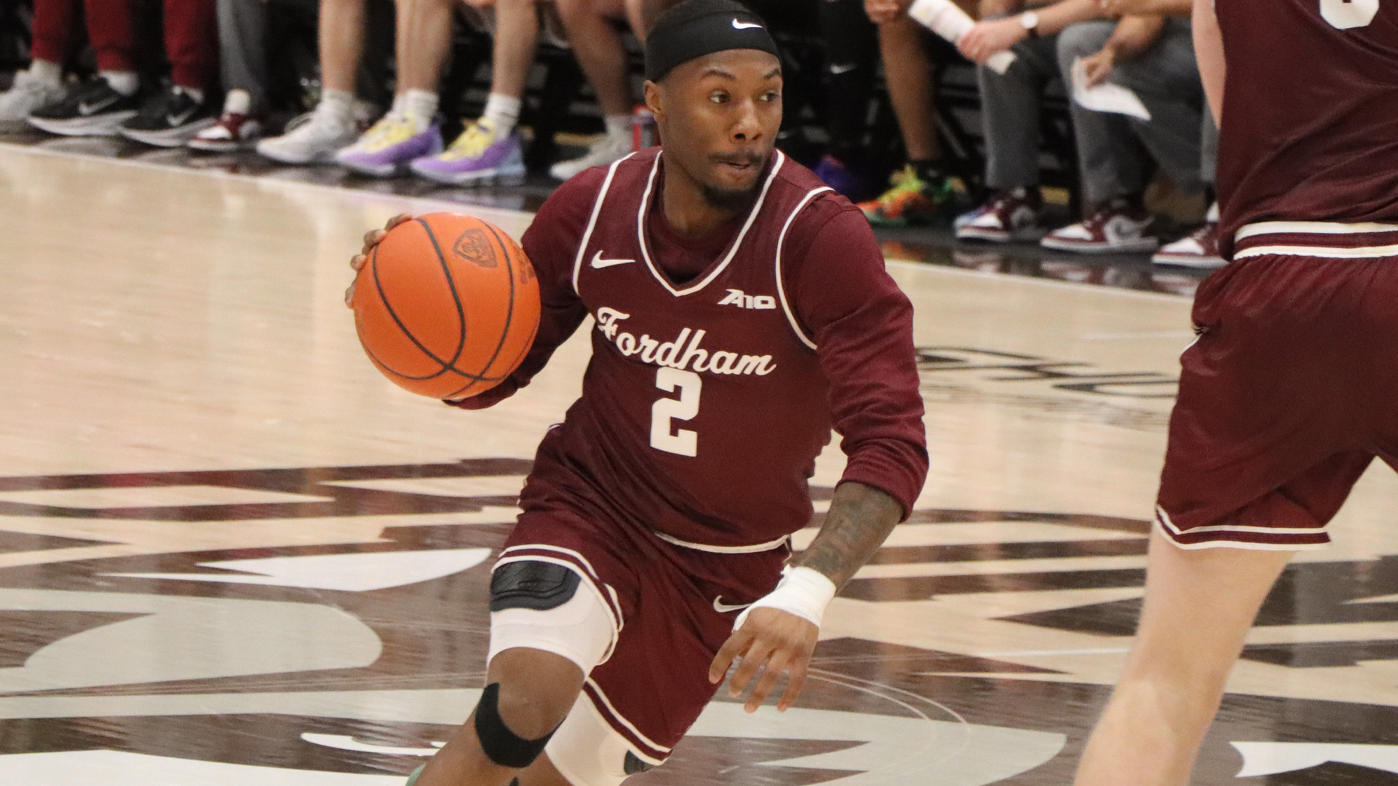 Dejour Reaves drives at St. Bonaventure