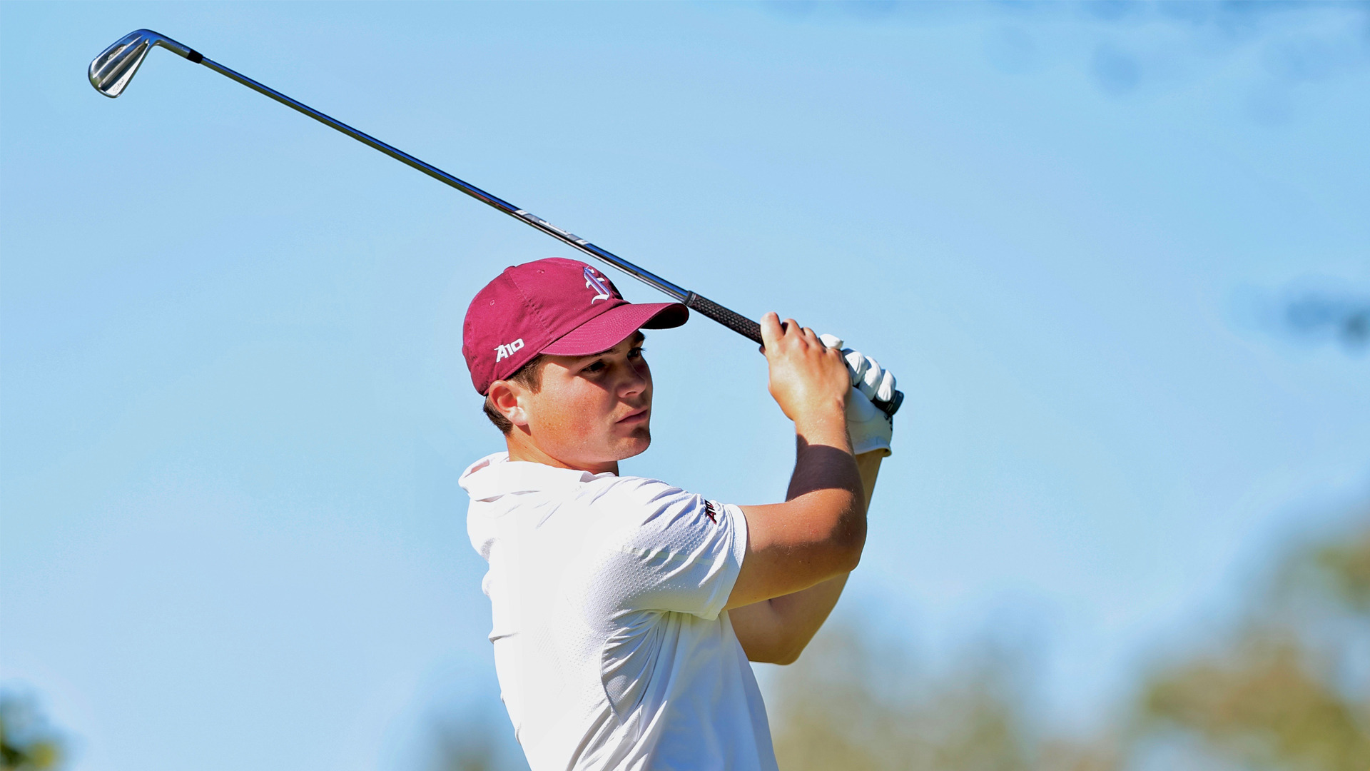 A Fordham golfer at the Wykagyl Collegiate