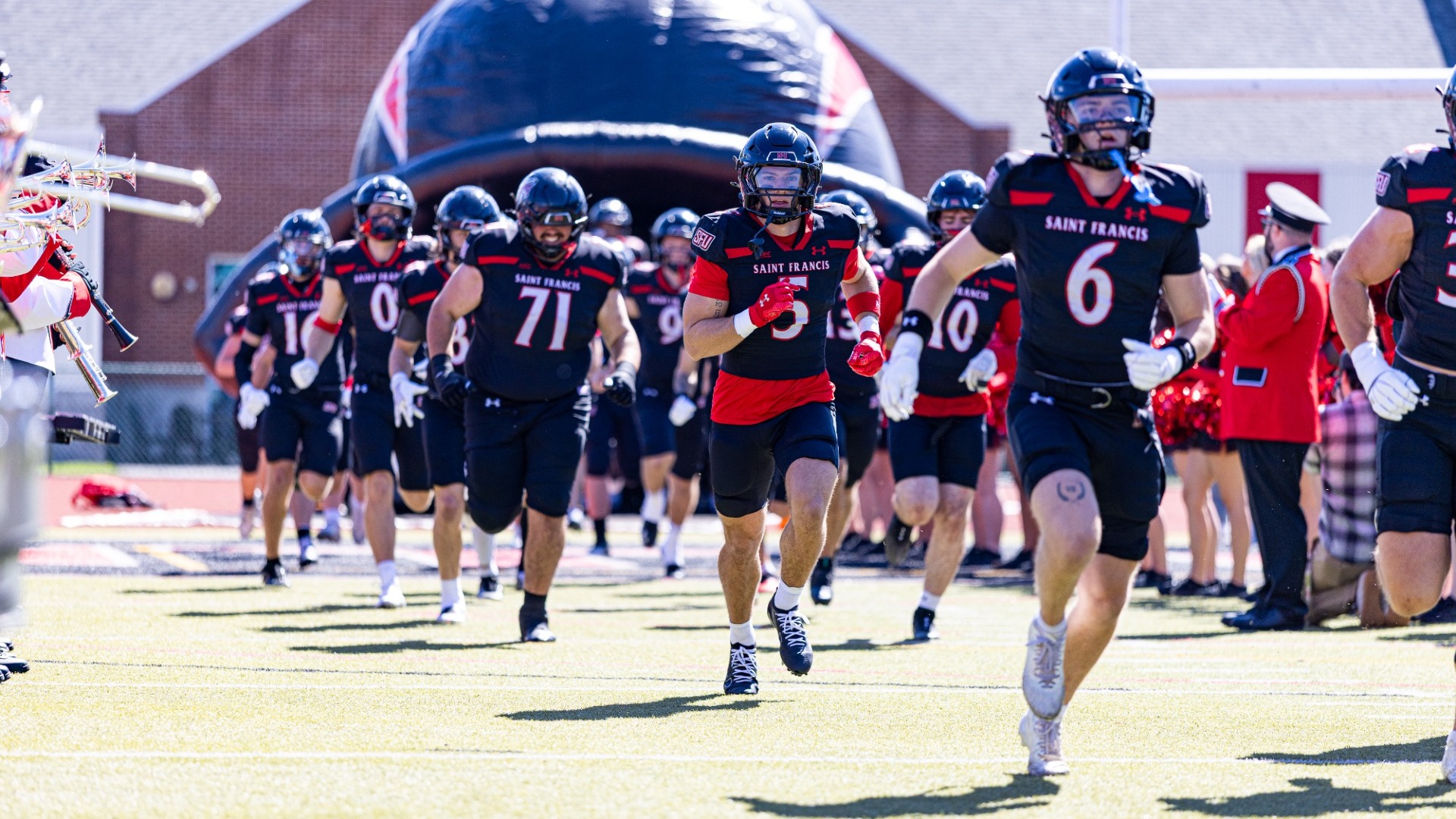 Football Tunnel Run