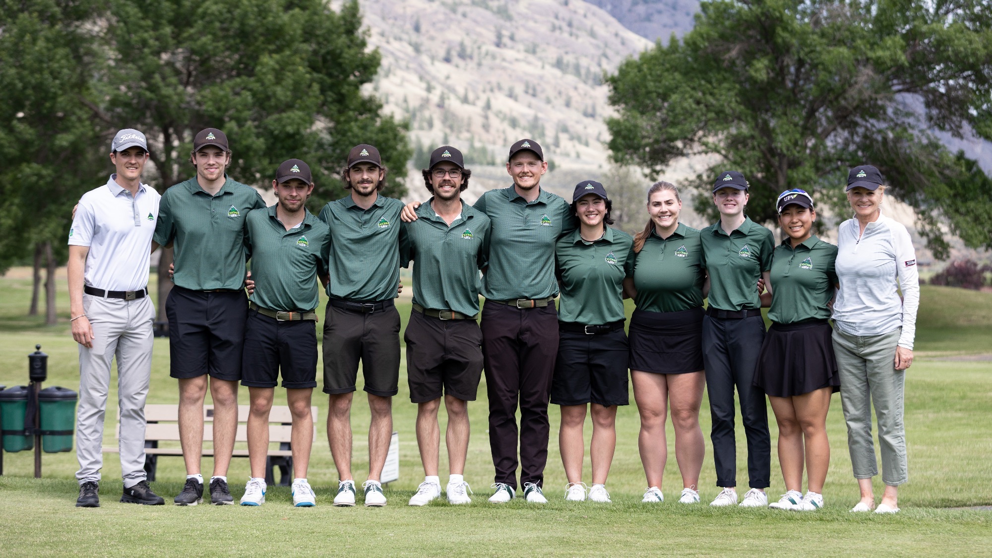 Golf teams at the 2025 Canadian University/ College Championship