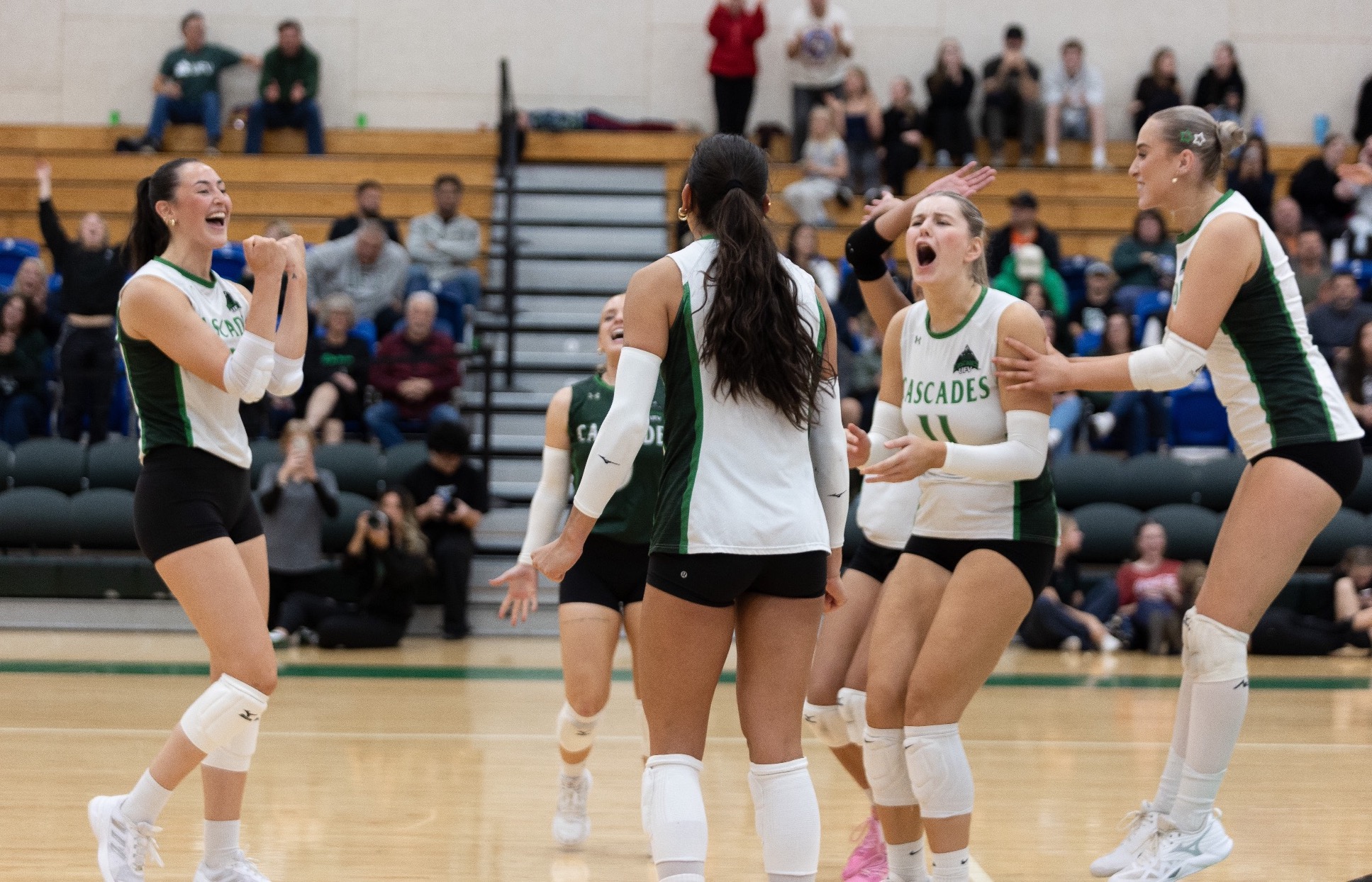 Cascades celebrate their season opening win over SSk