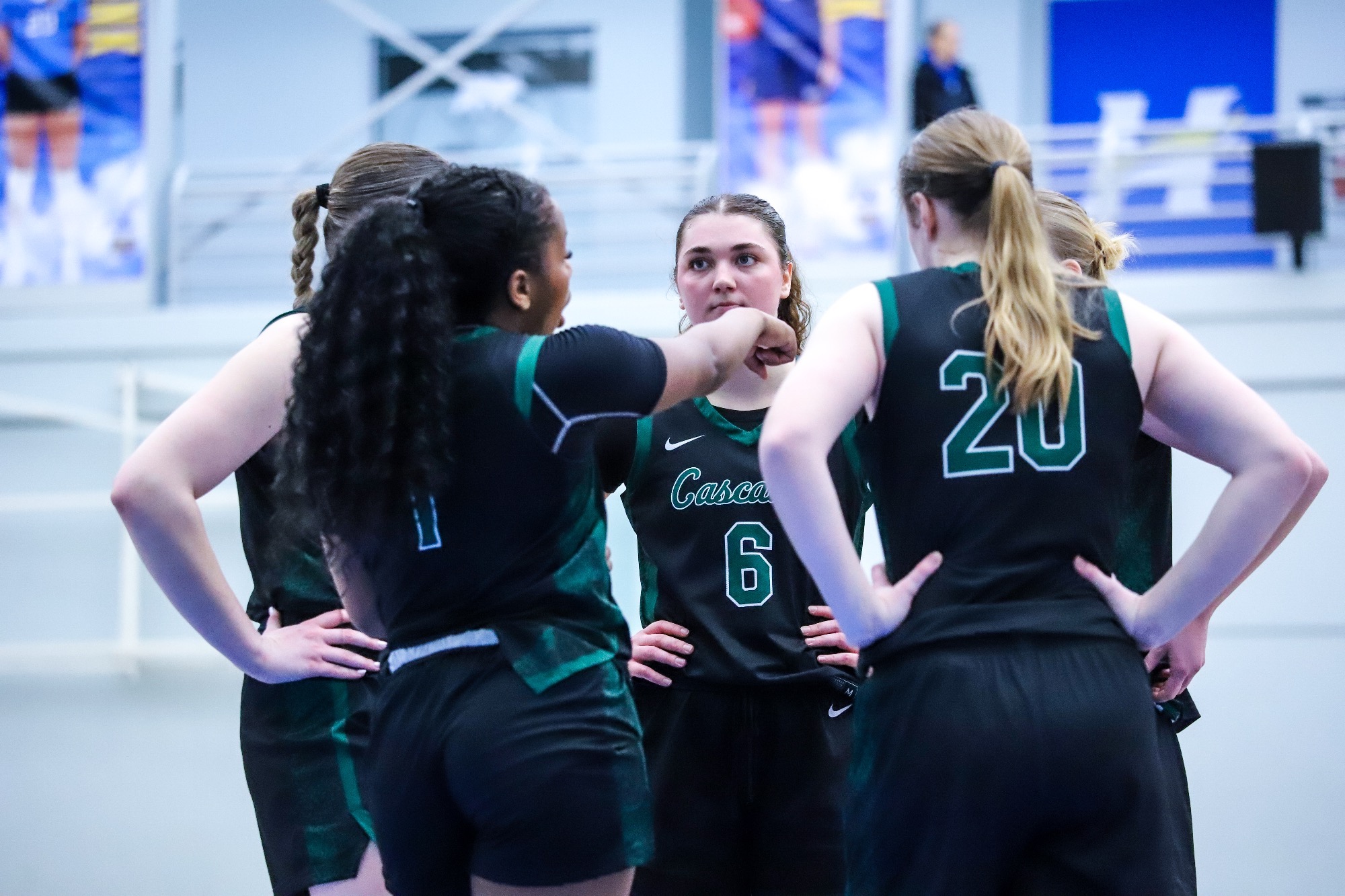 Cascades huddle against UBCO