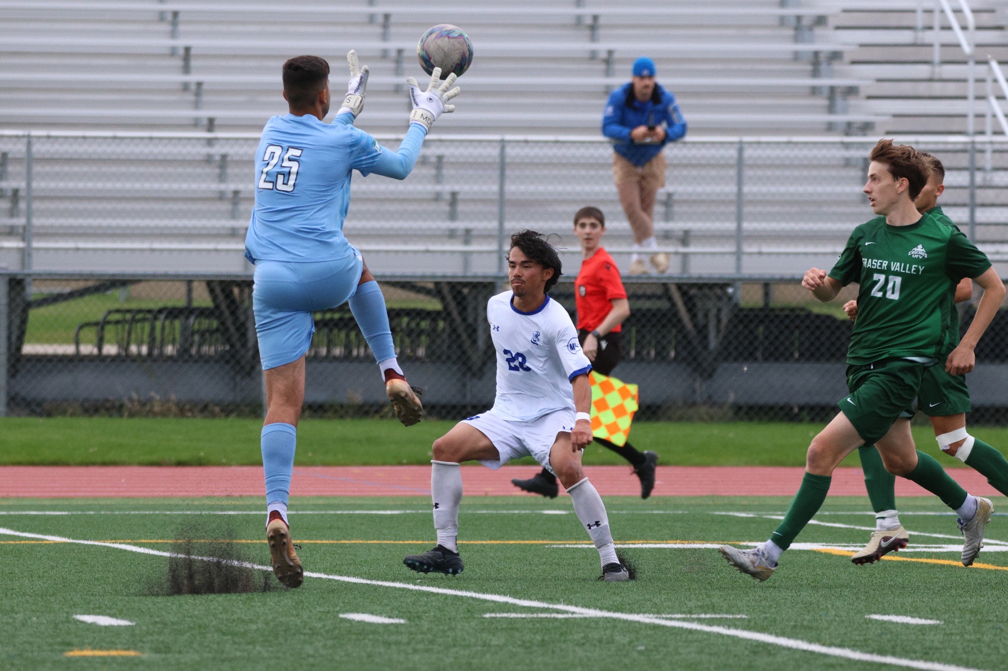 Matheus De Souza claims a ball at the edge of the area