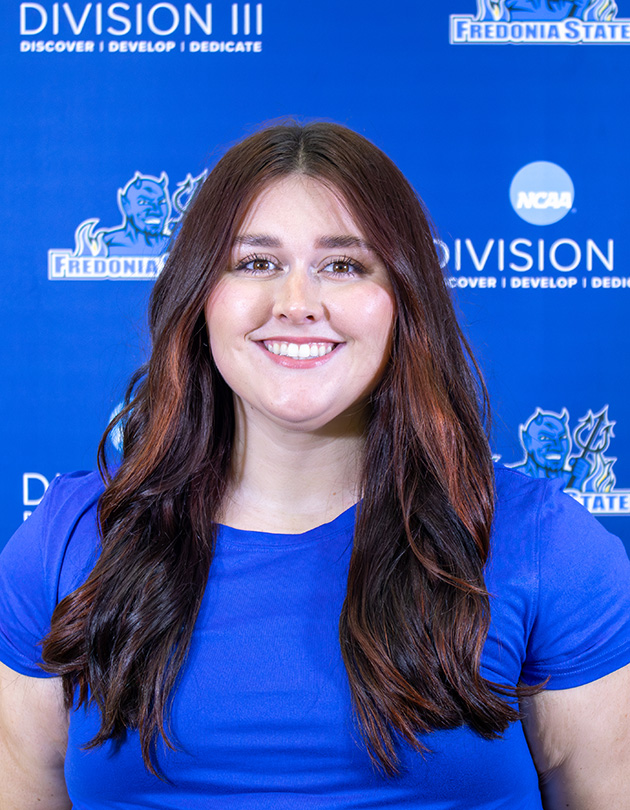 Lauren Kluck Headshot