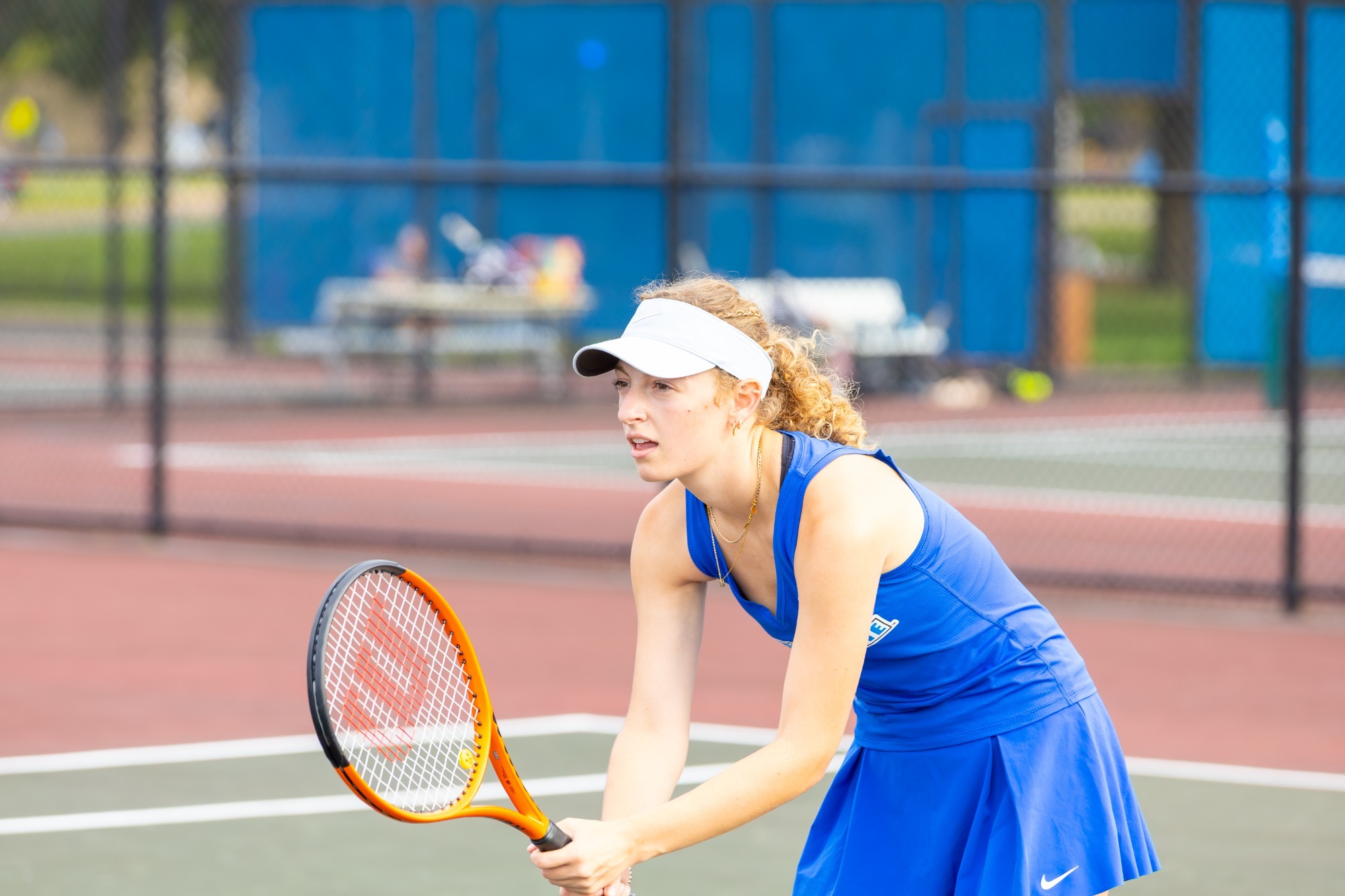 Women's tennis player Allison Bartoszek in action