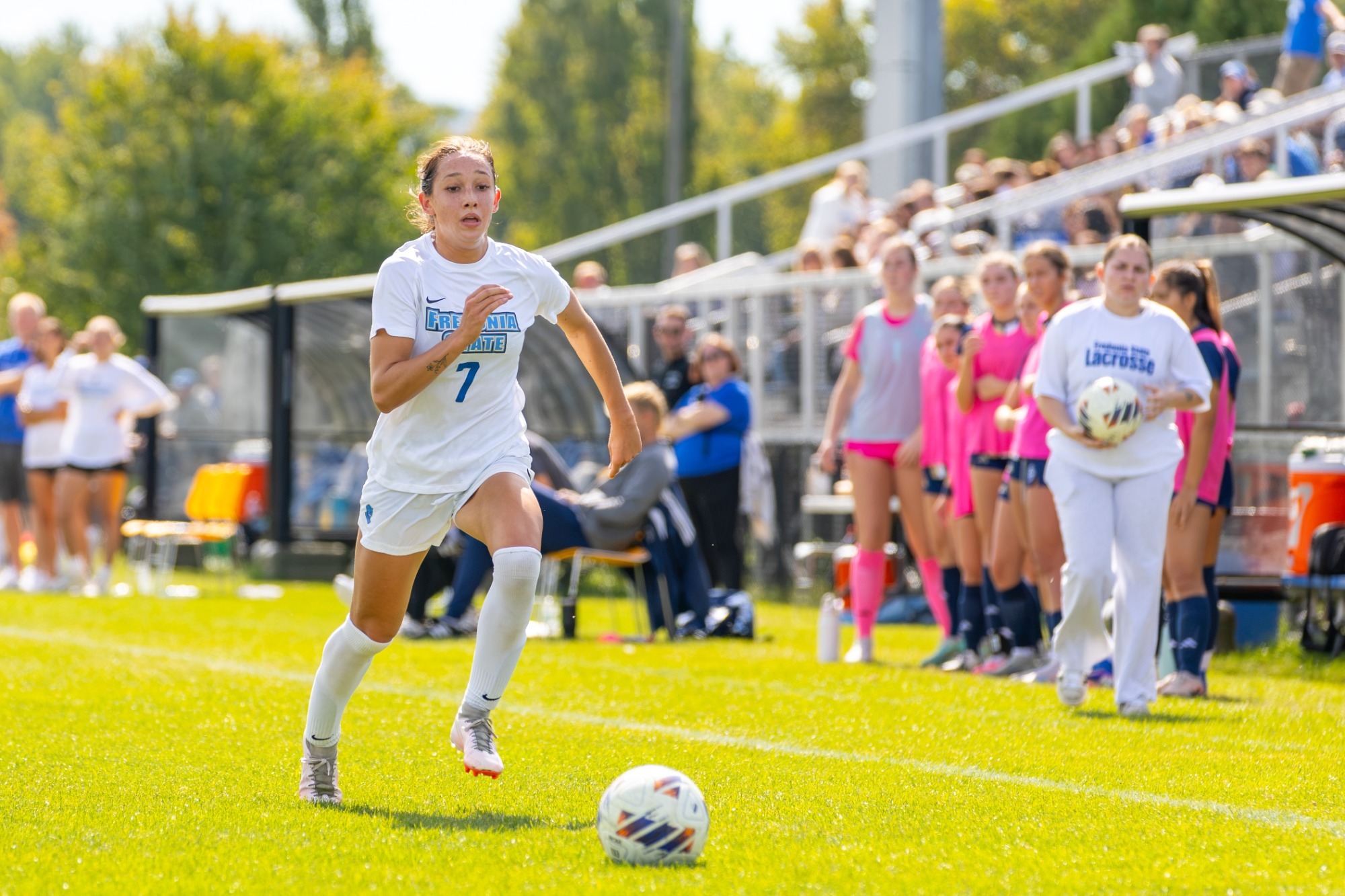 Anna Ratchuk runs down the sideline with the ball