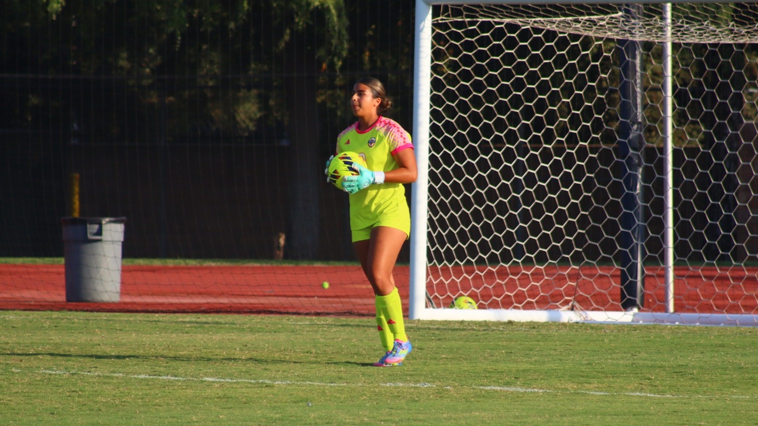 Brielle calhoun vs Menlo
