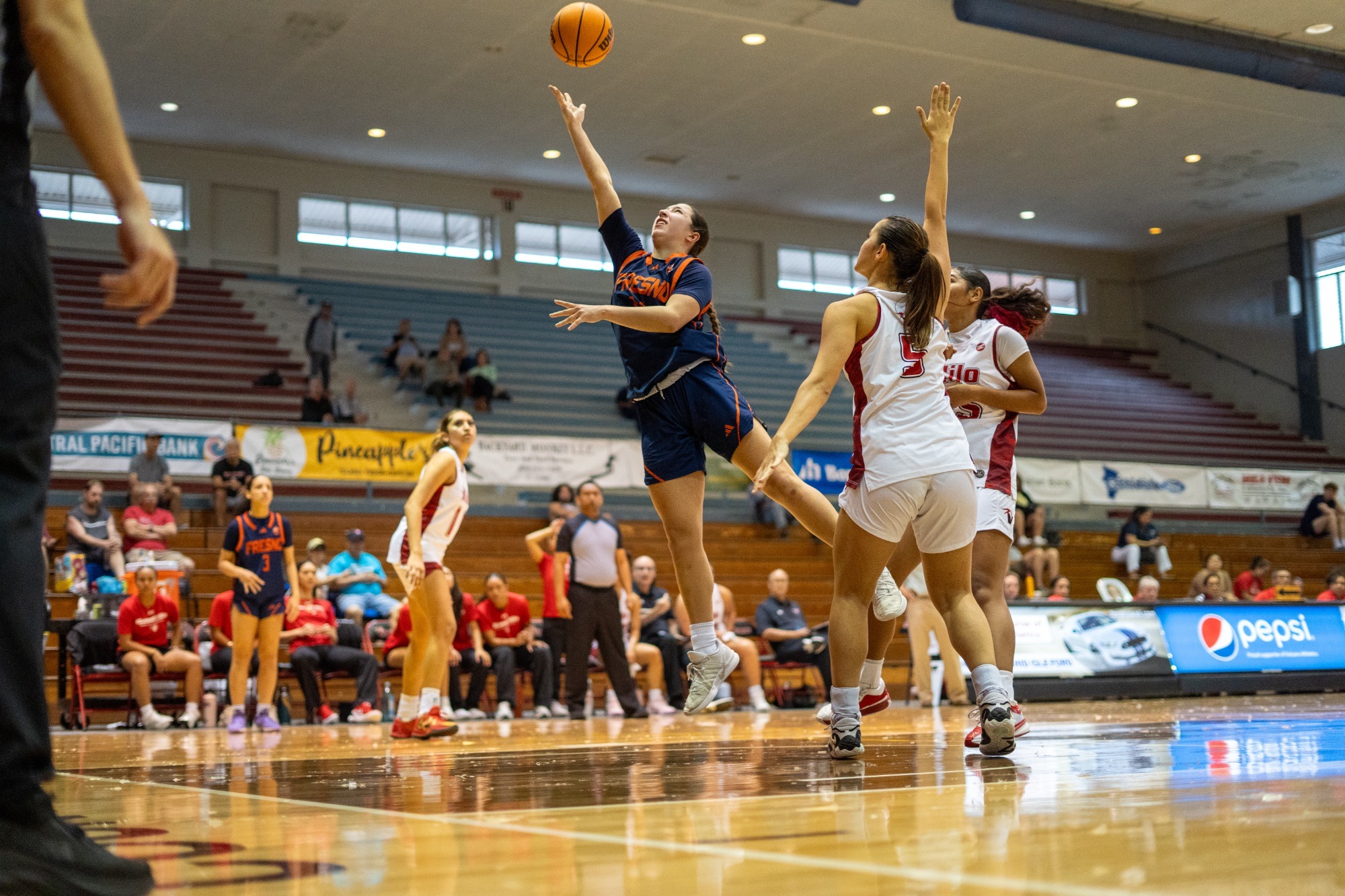 evans going for the layup