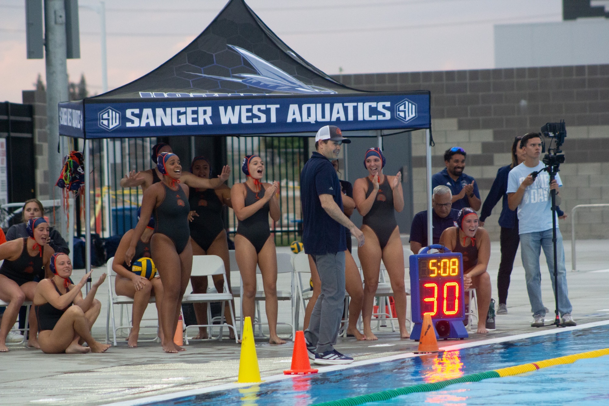 wwp cheering at senior night