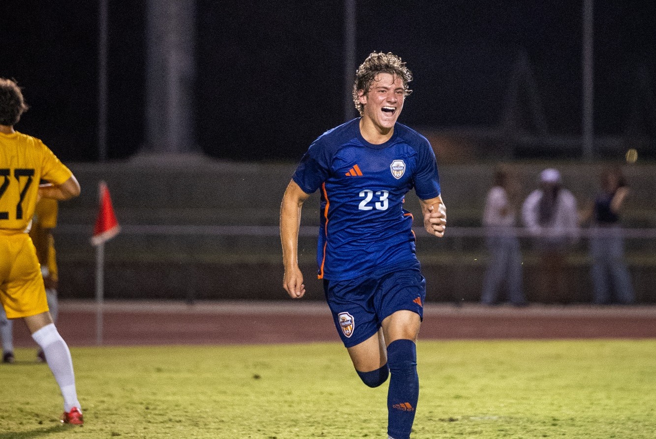 Nixon Hansen celebrating