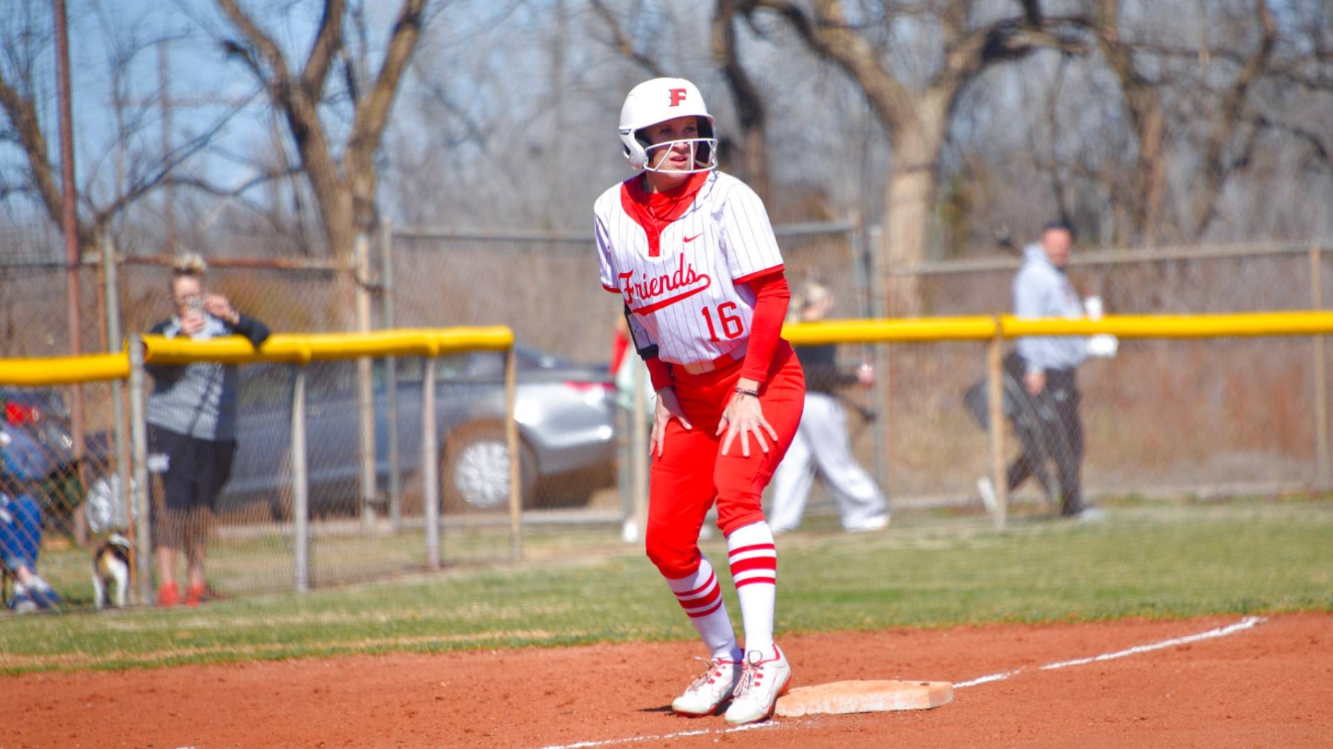 Izzy Jones action web