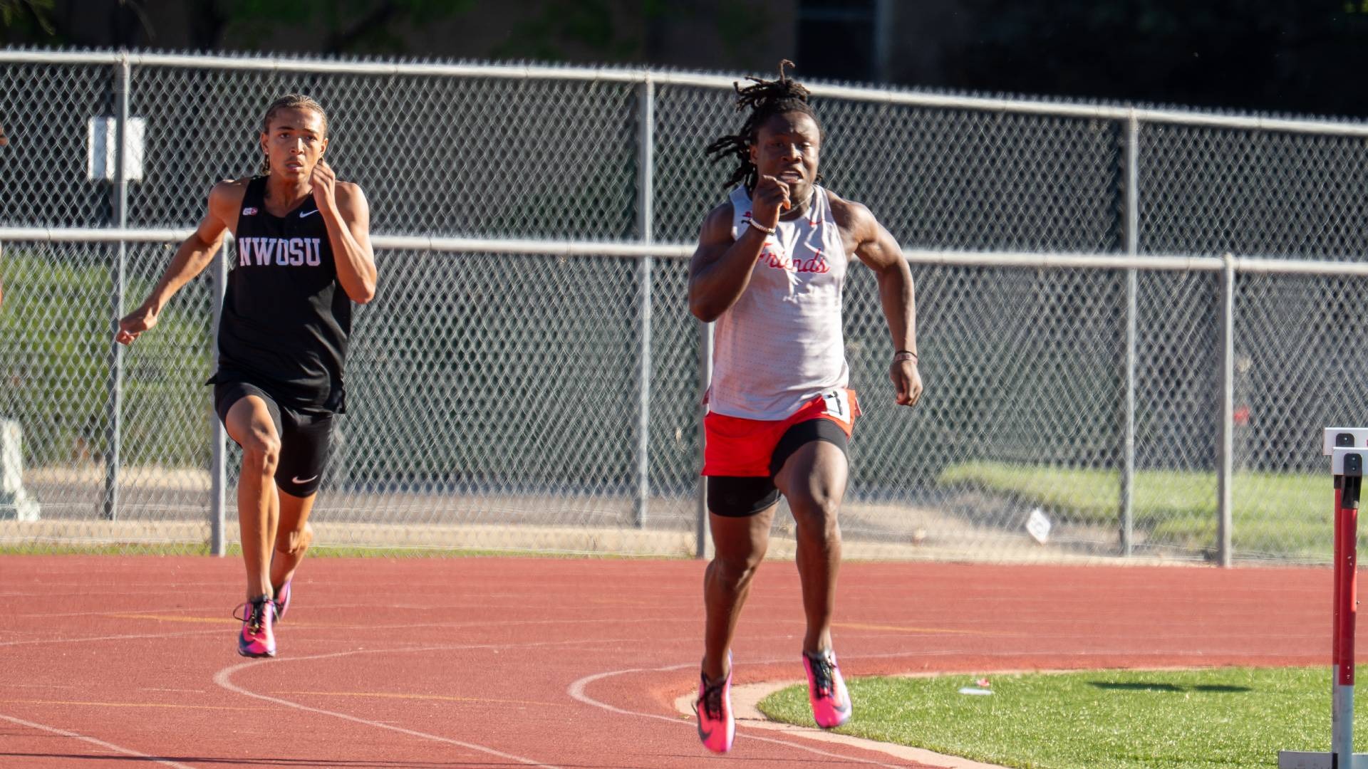 Pius Vokes action web