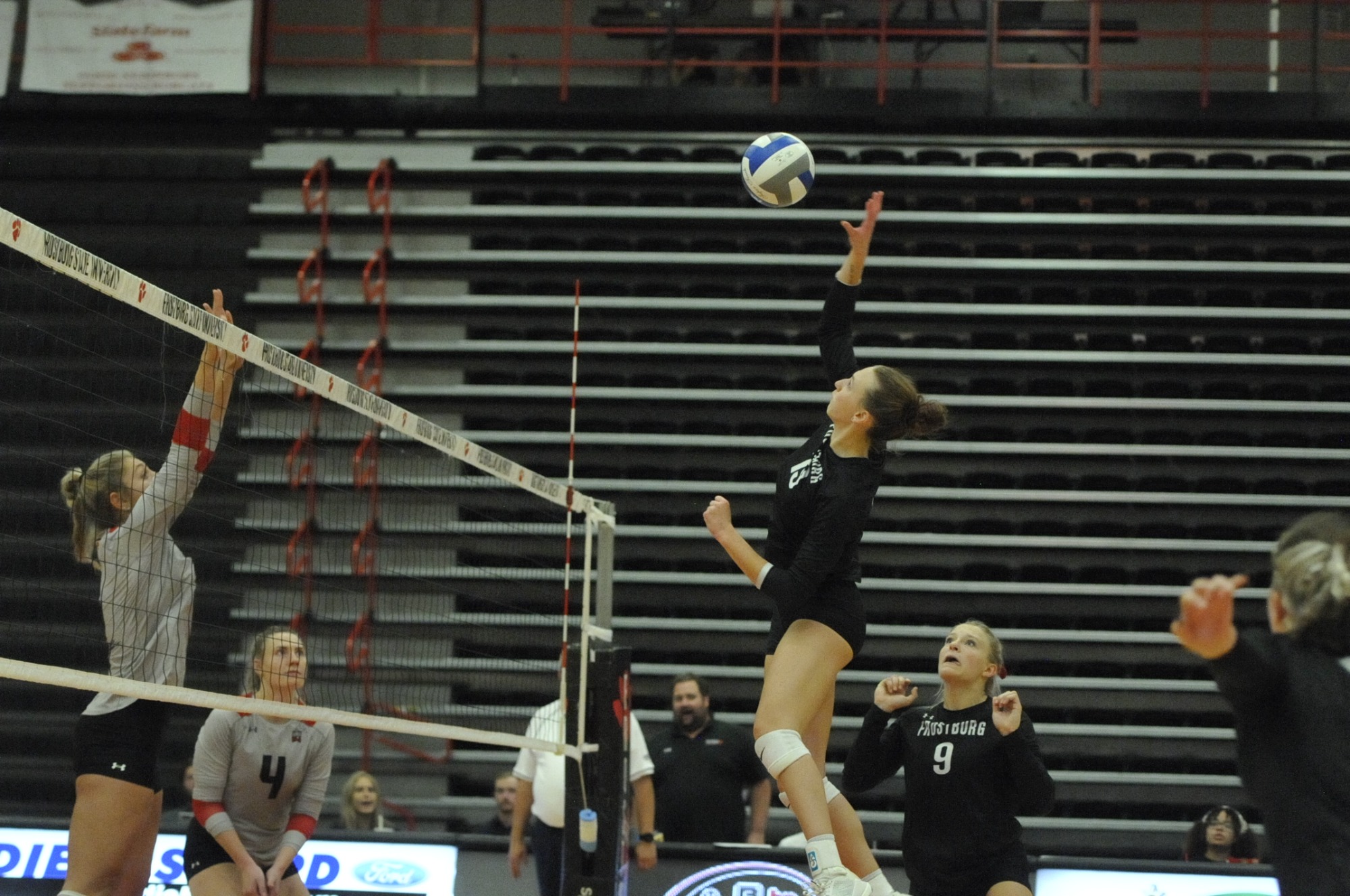 Volleyball Swept by Yellow Jackets at Home Frostburg State University