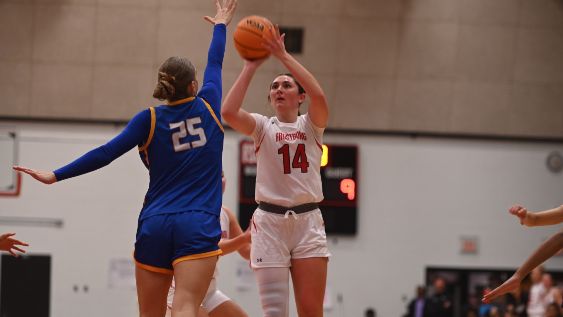 Muha Jumper v UPJ 25