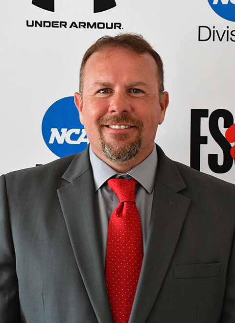 Guy Robertson Headshot 25