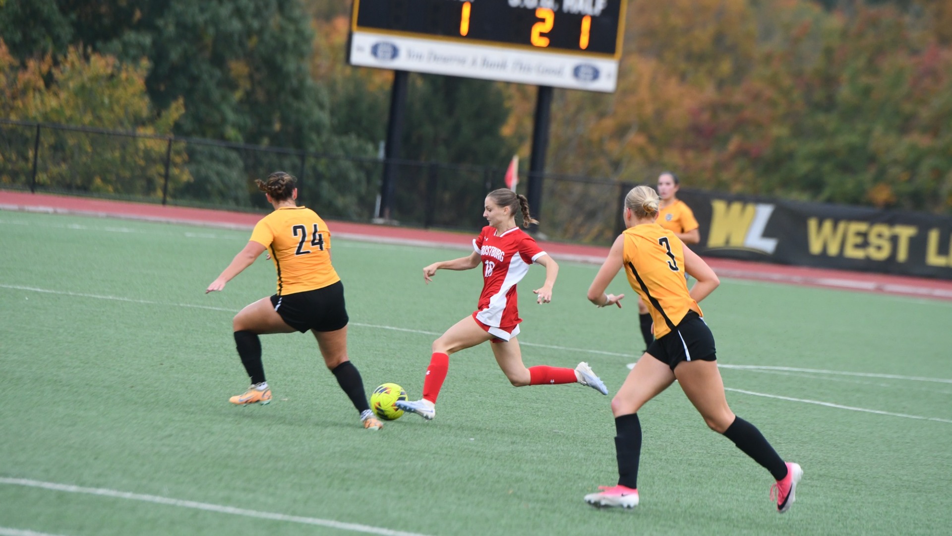 Hostetler Dribble vs WLU 26