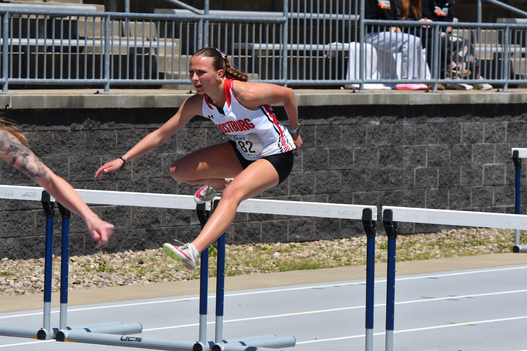 B Mastria Hurdles 25 Champs