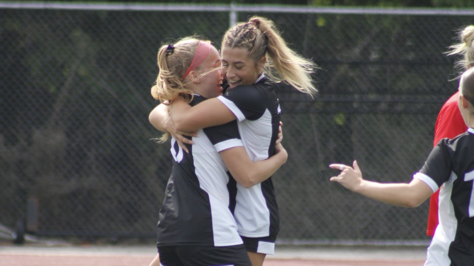 Hinton Rebuck Hug vs Lake Erie 26
