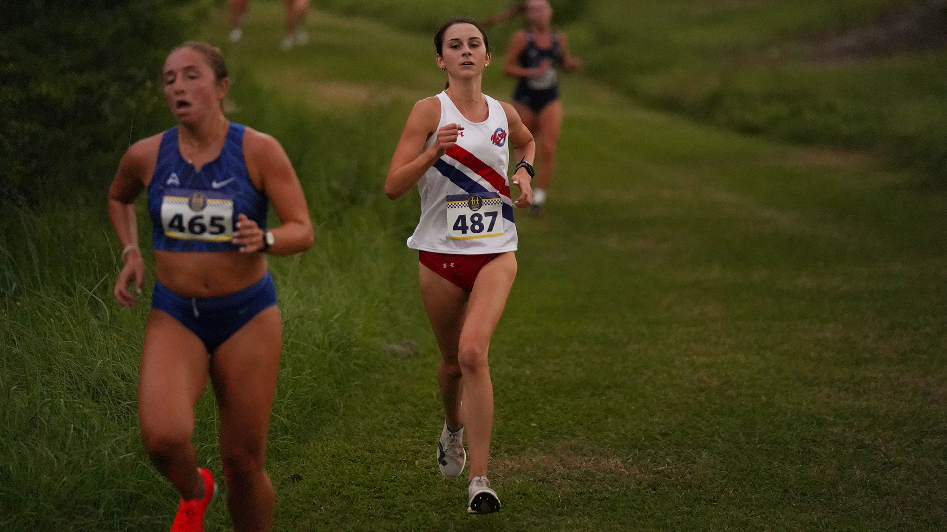 Kara Simard competes at the Ed Holloway Classic