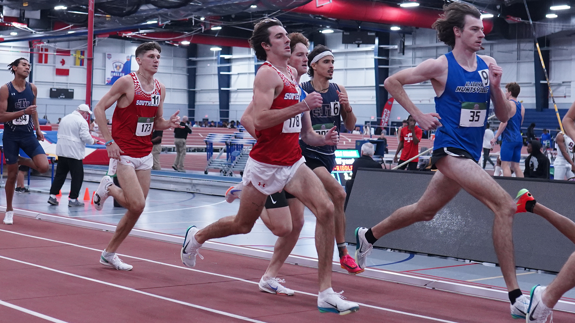 Anthony Matthew racing the 800m at RADD Sports College Invitational