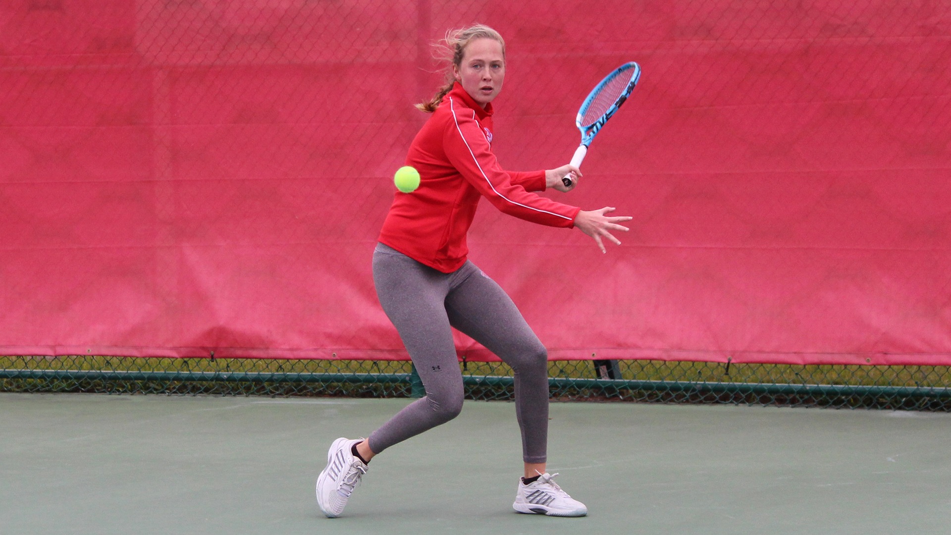 Annika Berrendorf hitting the serve from opponent in the FSC Invite