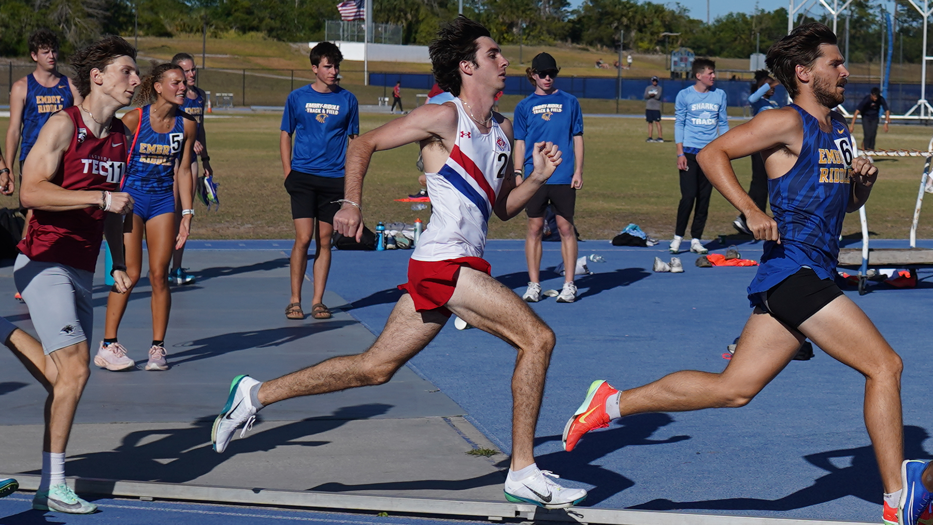 Anthony Matthew competing in the 800m at the 2025 SSC Championships