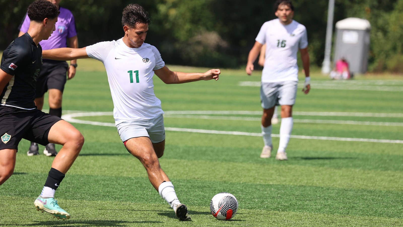 Contrera left foot shot